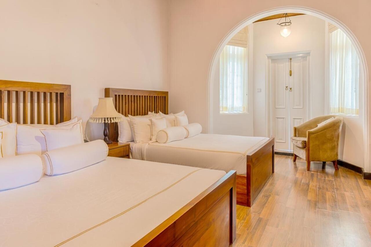 The Clovelly Bungalow Νουβάρα Ελίγια Εξωτερικό φωτογραφία